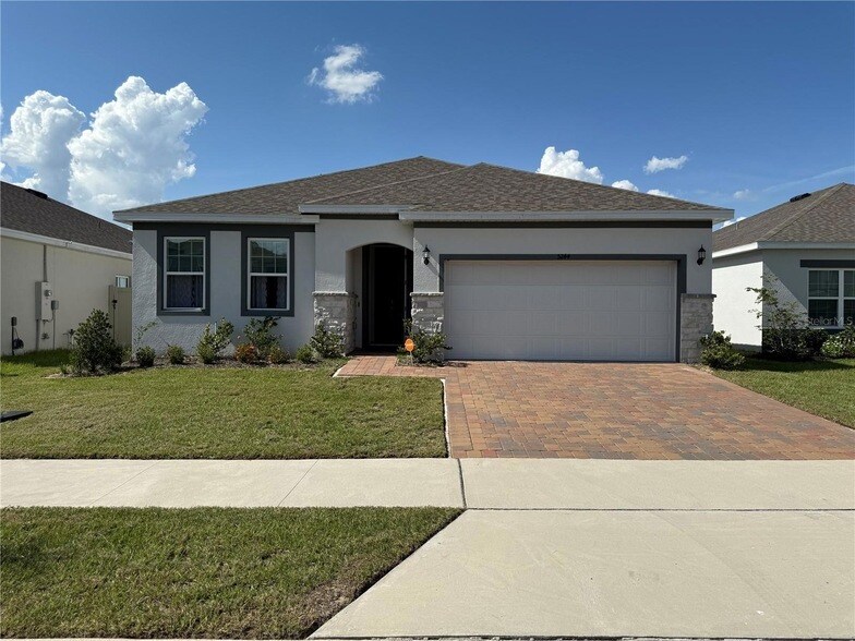 5244 Maddie Dr in Haines City, FL - Building Photo