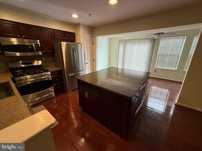 7211 Maidstone Pl in Elkridge, MD - Building Photo - Building Photo