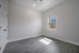 235 NorthPark Dr in Monroe, LA - Foto de edificio - Building Photo