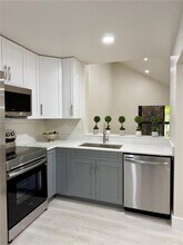 12932 SW 88th Terrace in Miami, FL - Foto de edificio - Building Photo