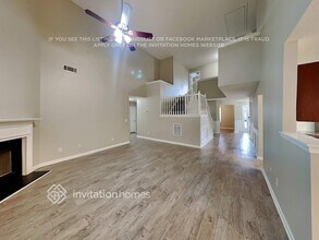 1923 Tulip Petal Rd in Auburn, GA - Foto de edificio - Building Photo