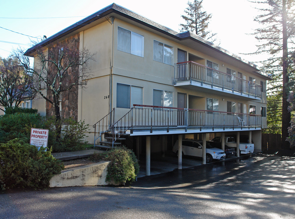 246 Union St in San Rafael, CA - Foto de edificio