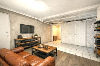 4858 S Springfield Ave in Chicago, IL - Building Photo - Building Photo