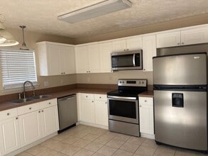 1220 Conestoga Wagon Trail in Prattville, AL - Building Photo - Building Photo