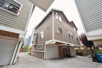 116 21st Ave E in Seattle, WA - Building Photo - Building Photo