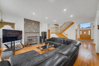 9131 Delphia St in Des Plaines, IL - Building Photo - Building Photo