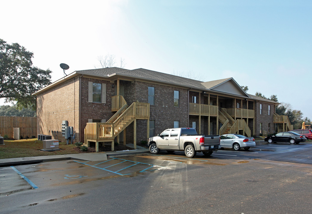 Oaks of Fairhope in Fairhope, AL - Building Photo