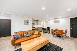 294 4th St in Jersey City, NJ - Building Photo - Building Photo