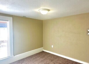 910 Sahwatch St in Colorado Springs, CO - Building Photo - Building Photo