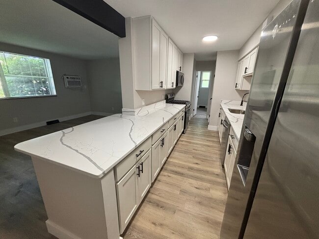 State Rd Apartments