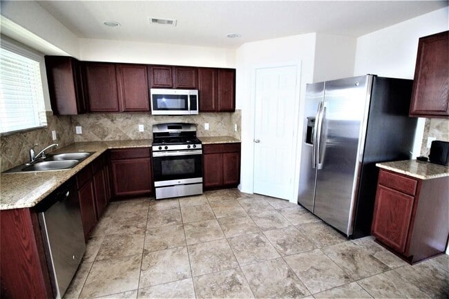 16715 Lark Bunting Ln in Conroe, TX - Building Photo - Building Photo