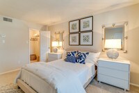 Building Photo - Emerald Place Apartments in Durham, North Carolina