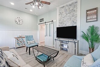 1208 Avenue K in Galveston, TX - Building Photo - Building Photo