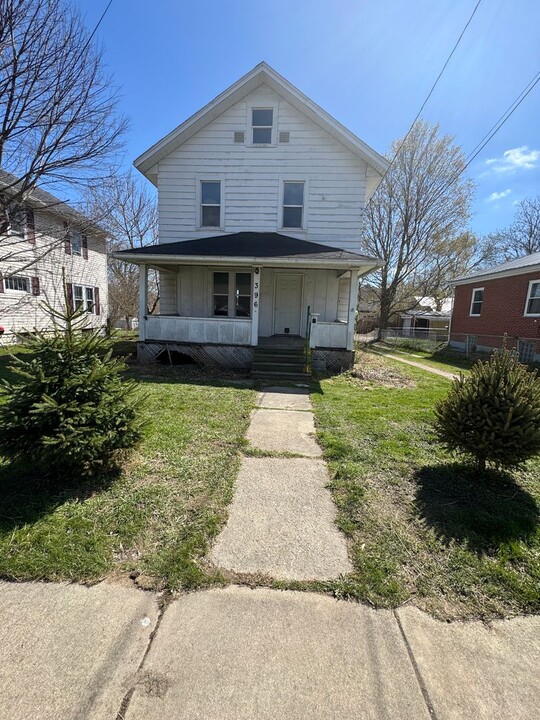 396 Grace St in Mansfield, OH - Building Photo