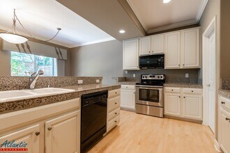 134 Redding Rd in Campbell, CA - Building Photo - Building Photo