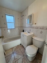 106-10 Ruscoe St in Queens, NY - Foto de edificio - Building Photo