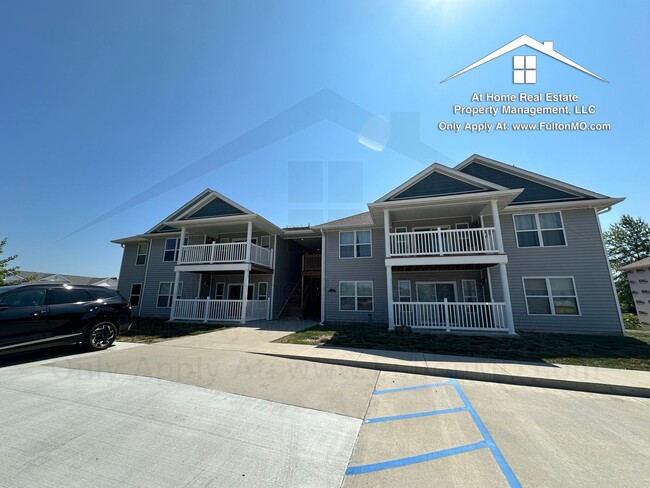property at 2620 N Bluff St