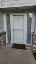 347 Terrace Dr E in Brookfield, WI - Building Photo - Building Photo