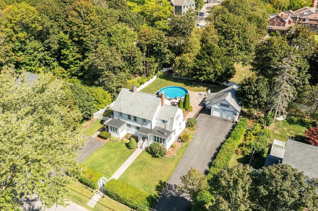 107 Mt Vernon St in Dover, NH - Building Photo