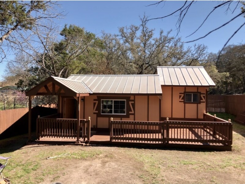 100 Skyview Dr in Kerrville, TX - Building Photo