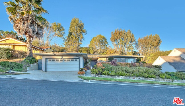 4509 Don Miguel Dr in Los Angeles, CA - Building Photo - Building Photo