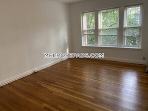 119 W Wyoming Ave in Melrose, MA - Building Photo - Building Photo