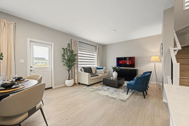 3520 Erlanger Link NW in Edmonton, AB - Building Photo - Building Photo