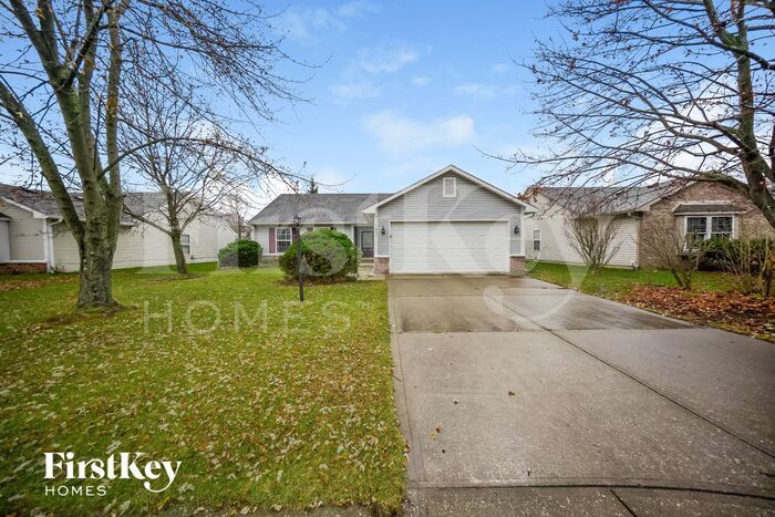 7837 Cross Willow Blvd in Indianapolis, IN - Building Photo