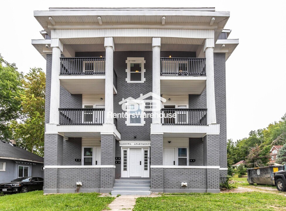 2305 E 37th St in Kansas City, MO - Building Photo