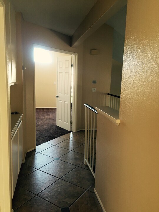 1943 Padilla Dr in Colton, CA - Building Photo