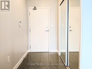 5 Mariner Terrace in Toronto, ON - Building Photo - Building Photo