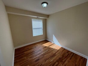 4606 N Monticello Ave, Unit 3S in Chicago, IL - Foto de edificio - Building Photo