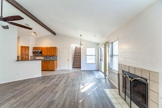 2802 Bridge Lake Dr in Irving, TX - Building Photo - Building Photo