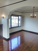 128 Falcon Ave in Long Beach, CA - Building Photo - Building Photo