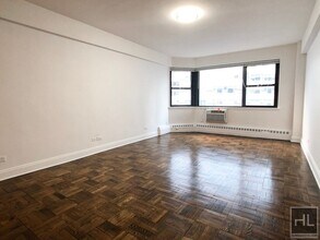 EAST 69 STREET, Unit 8B in New York, NY - Building Photo - Building Photo