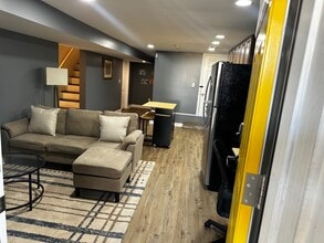 5409 Emerson St, Unit 1BR1BA in Hyattsville, MD - Building Photo - Building Photo