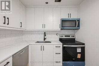 81 Ontario St in Bowmanville, ON - Building Photo - Building Photo