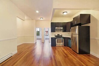 1215 Hancock St in Brooklyn, NY - Building Photo - Building Photo