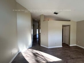 1916 Bridgehampton Pl in Brandon, FL - Building Photo - Building Photo