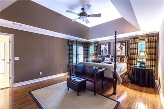 2242 Lenox Walk NE in Atlanta, GA - Building Photo - Building Photo