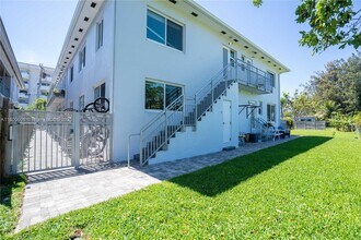 117 S Shore Dr in Miami Beach, FL - Building Photo - Building Photo