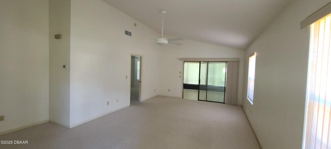 100 Palm Sparrow Ct in Daytona Beach, FL - Building Photo - Building Photo