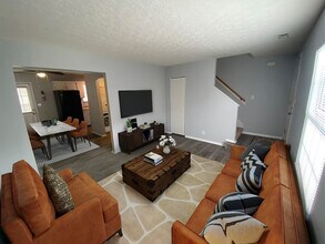 309 Prairie Dr in Louisville, KY - Foto de edificio - Building Photo
