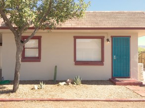 1101-1103 N Camilla Blvd in Tucson, AZ - Building Photo - Building Photo