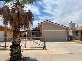 2637 Lake Victoria Dr in El Paso, TX - Building Photo