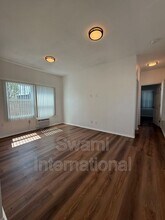 10519 S Budlong Ave in Los Angeles, CA - Building Photo - Building Photo