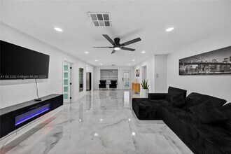 3130 SW 16th St in Fort Lauderdale, FL - Building Photo - Building Photo