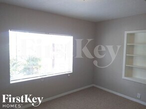 1917 SW 28th Way in Fort Lauderdale, FL - Foto de edificio - Building Photo