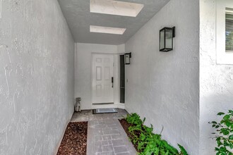 2282 NW 52nd St in Boca Raton, FL - Building Photo - Building Photo