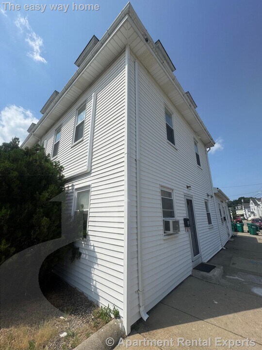 72-74 Washington St in Medford, MA - Building Photo